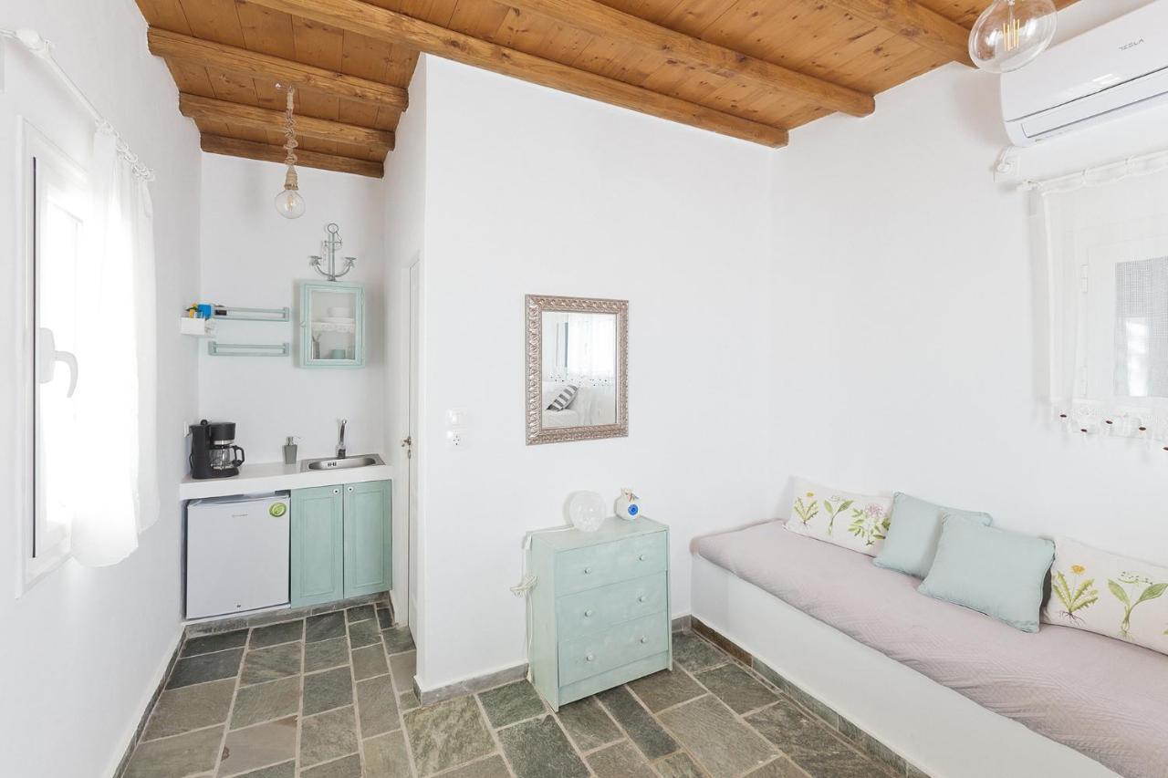 Μπλε Στουντιο 1 Villa Livadi  Eksteriør billede